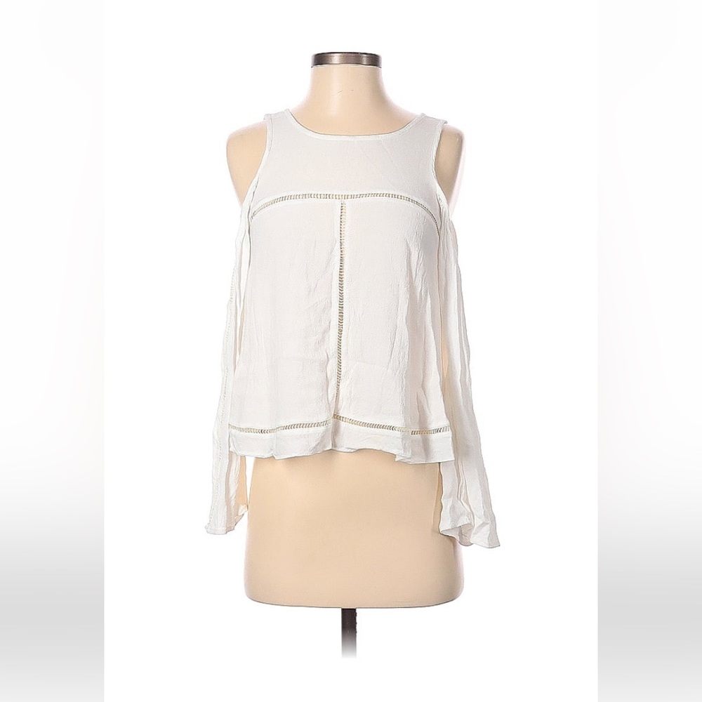 🌹2x$14 Lovers + Friends cold shoulder blouse - Picture 3 of 5